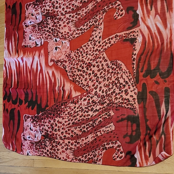 Leopard/ Cheeta Oversized Scarf - Picture 2 of 10